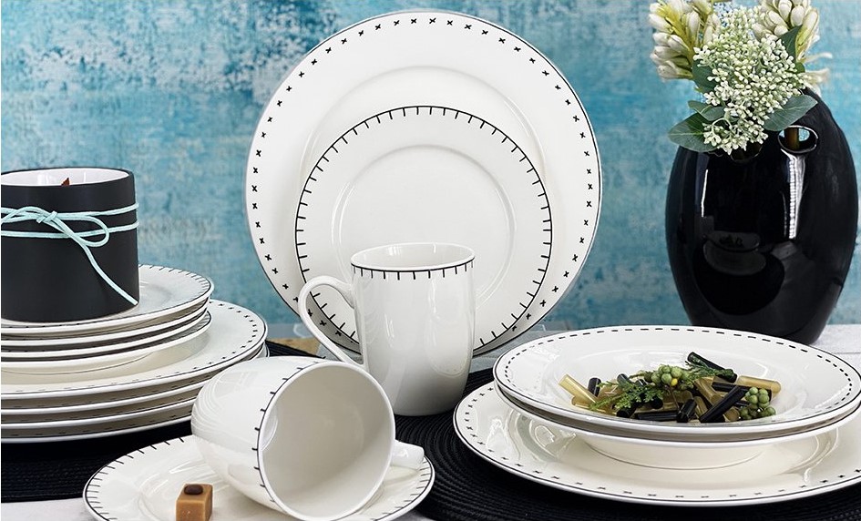Nádherná kolekce černo-bílého porcelánu SOUND STECH od by inspire